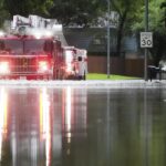 Inundaciones en el Sureste de Texas: Clases Suspendidas y Evacuaciones Obligatorias