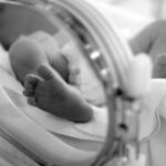 Muerte de neonatos en Guayaquil alerta crisis médica