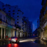 Cuba restablece electricidad tras apagón total de 24 horas