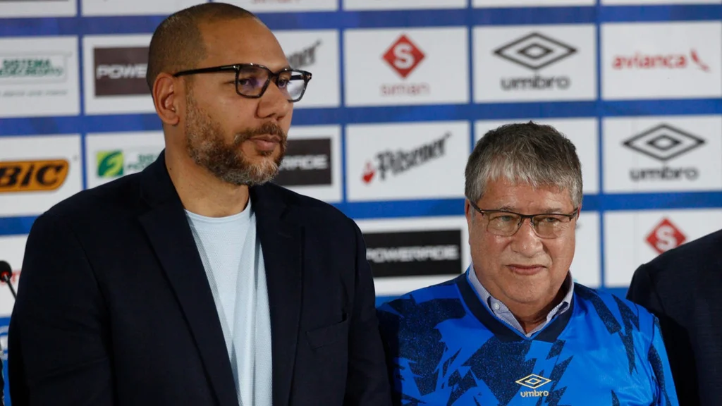 Yamil Bukele busca dirigir la Federación de Fútbol de El Salvador