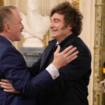 Milei recibió al nuevo embajador de Estados Unidos antes de su viaje a Miami y Nueva York