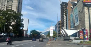 reducen tránsito en Caracas
