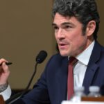 Director antiterrorismo de Estados Unidos renuncia y acusa a Trump de engaño