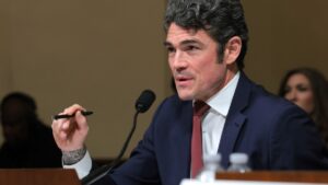 renuncia Joseph Kent