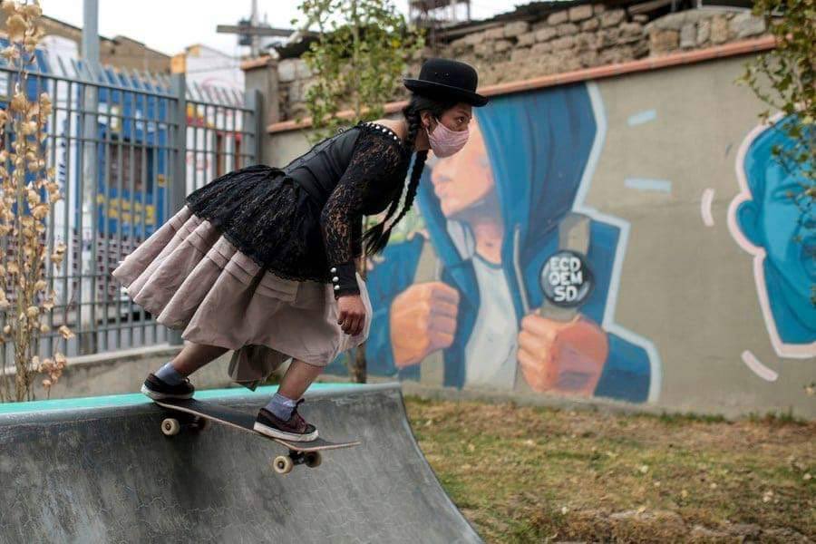 Cholitas skaters Bolivia