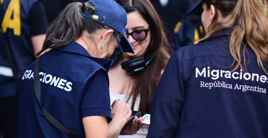 operativo migratorio en Buenos Aires