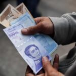 Venezuela: Salario mínimo sube a 240 dólares bajo un esquema de bonificaciones