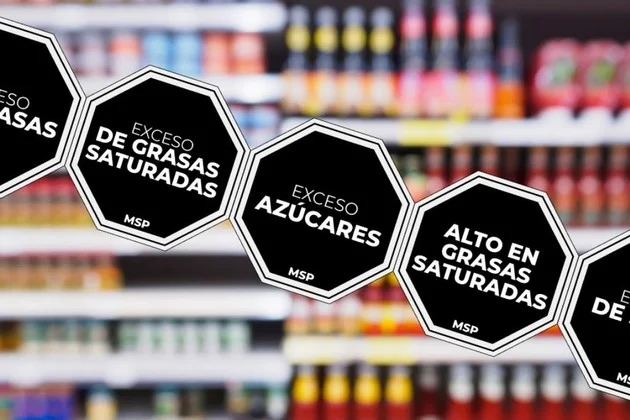 Alimentos bebidas El Salvador etiquetado nutricional frontal