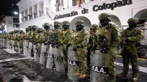 Ecuador endurece controles nocturnos