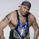 Konnan sufre la amputación de ambas piernas tras complicaciones de salud