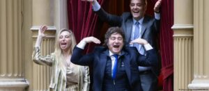 Manuel Adorni renuncia