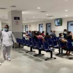 La expulsión de médicos internos agrava el déficit de personal en el sistema de salud público de Nicaragua