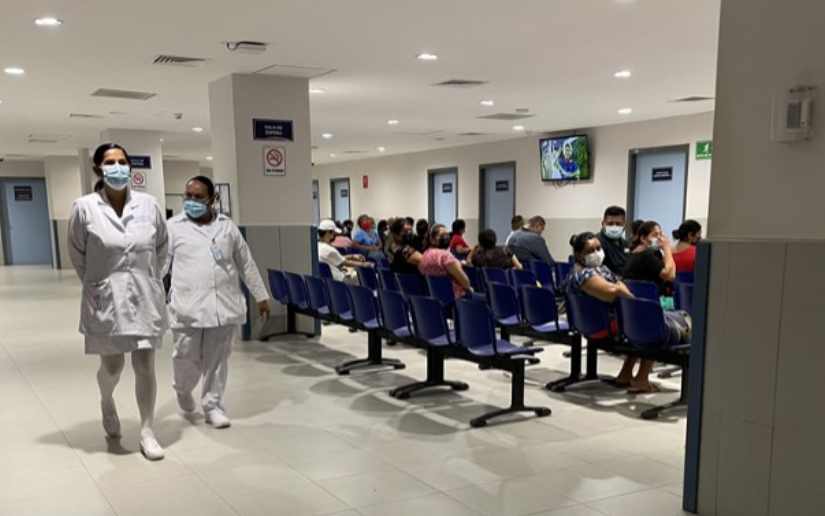 expulsión de médicos internos