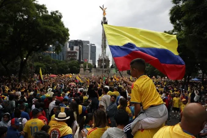 Aficionados colombianos: Ola turística inunda la Ciudad de México