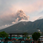 VIDEO | Volcán de Fuego en Guatemala obliga a evacuar a más de 650 personas