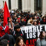 Casi 300 detenidos en Chile tras manifestaciones por el aniversario del golpe militar