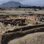 Hallan tumba colectiva de la élite chimú en Perú con evidencias de influencia del Imperio Inca